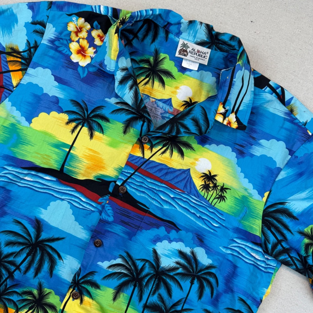 Aloha Republic Mens Hawaiian Shirt Medium Blue Tropical Sunset Palm Tree Hawaii